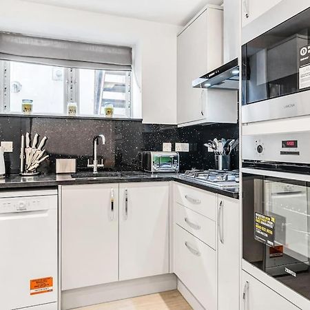 Luxstay Holland Park Apartment With Ac London Exterior photo